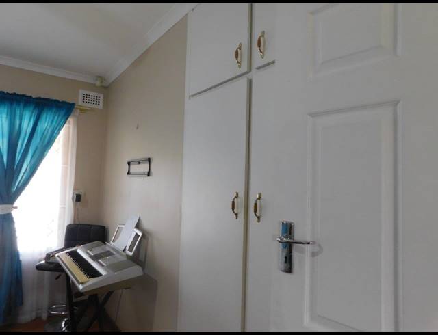 4 BEDROOM HOUSE FOR SALE IN ESCOMBE
